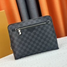 Louis Vuitton Clutch Bags